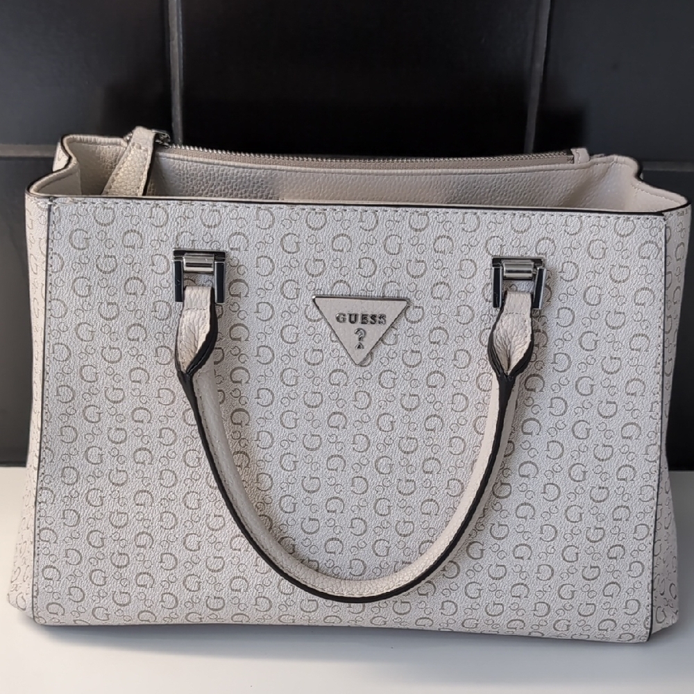 GUESS White Women's Bag